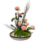Centro de Mesa Rosas de Jardín Rosado Vertical - Base de porcelana