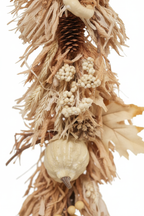Zoom detalle guirnalda decorativa otoñal beige 122cm hojas arce calabazas heirloom bayas piñas Acción de Gracias Caracas