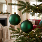 Set de 2 bambalinas mates verdes de 14 cm ambientadas en árbol de Navidad
