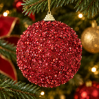 Imagen generada de una bambalina Perlas roja con cuentas decorativas ambientada en un árbol de Navidad
